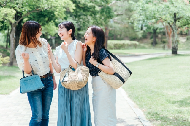 観光中の女性たち